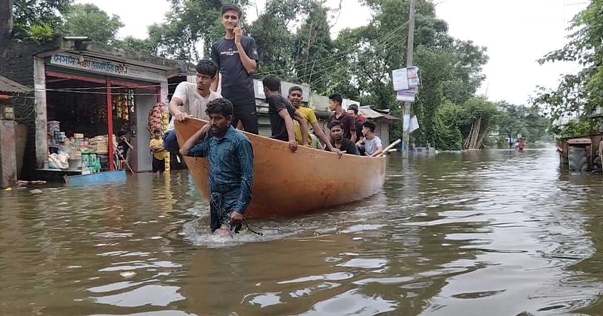 nearly 200,000 people from 200 villages trapped in water today, august 21, 2024